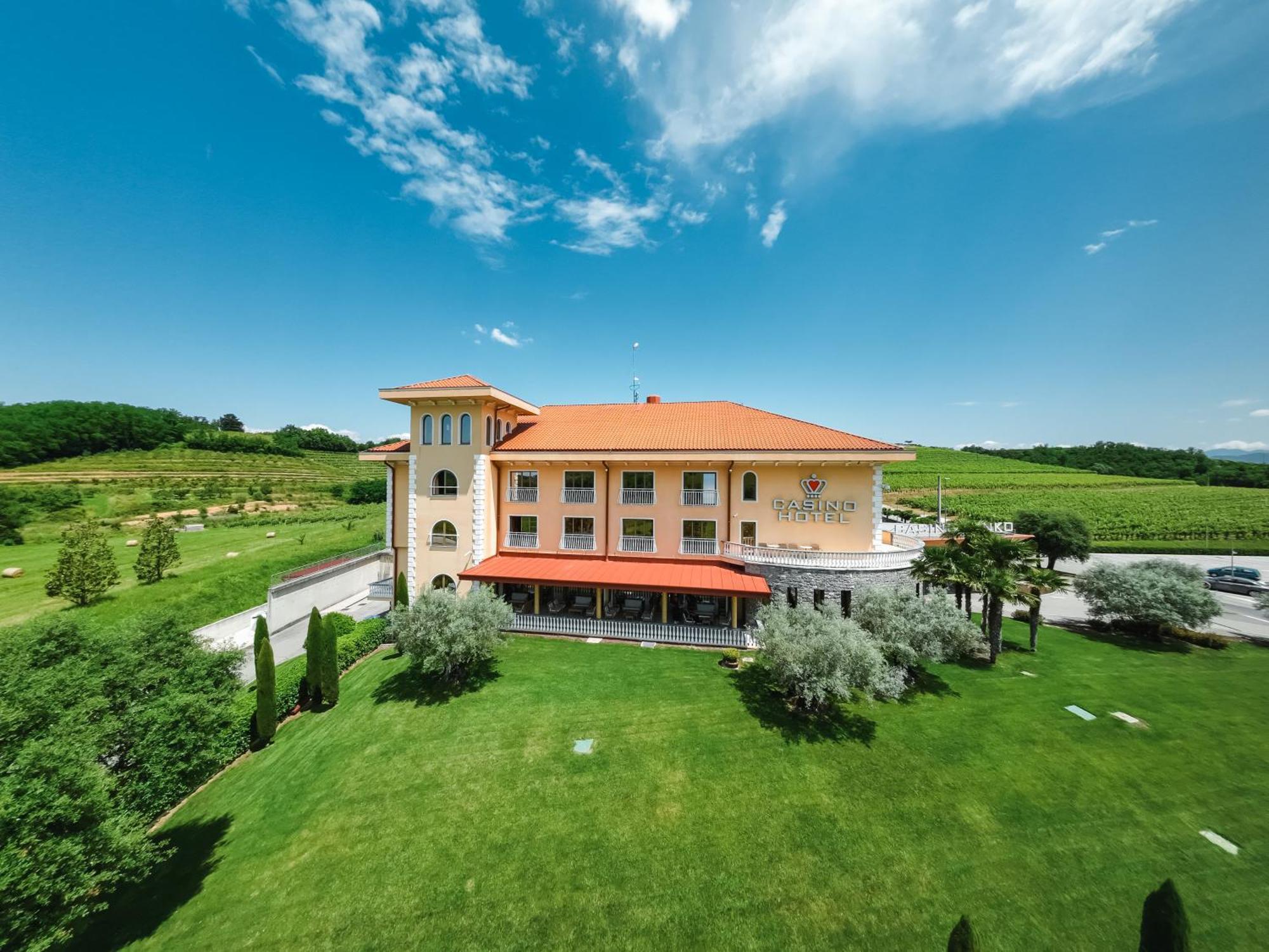 Hotel Venko Dobrovo Exterior photo